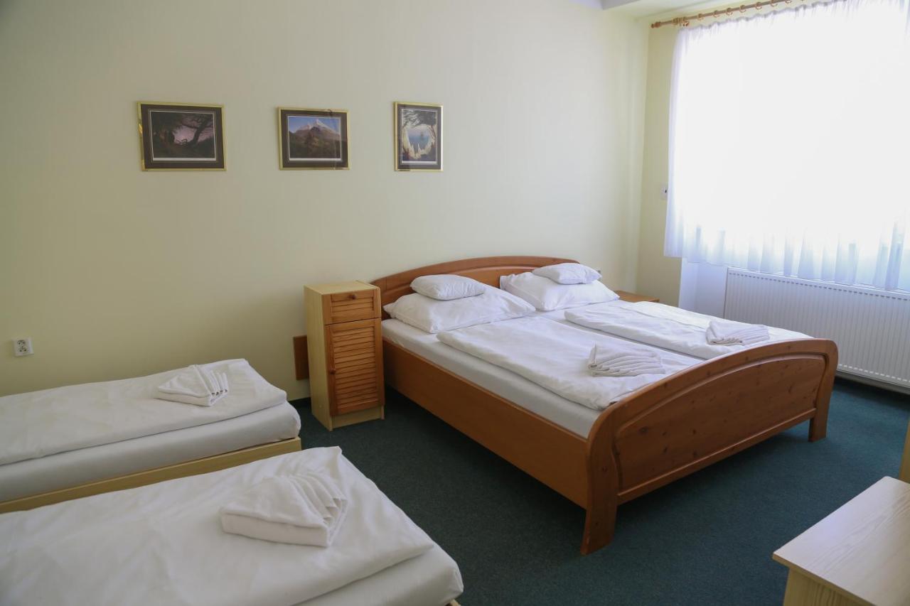 Sport Hotel Gejzirpark Karlovy Vary Kültér fotó