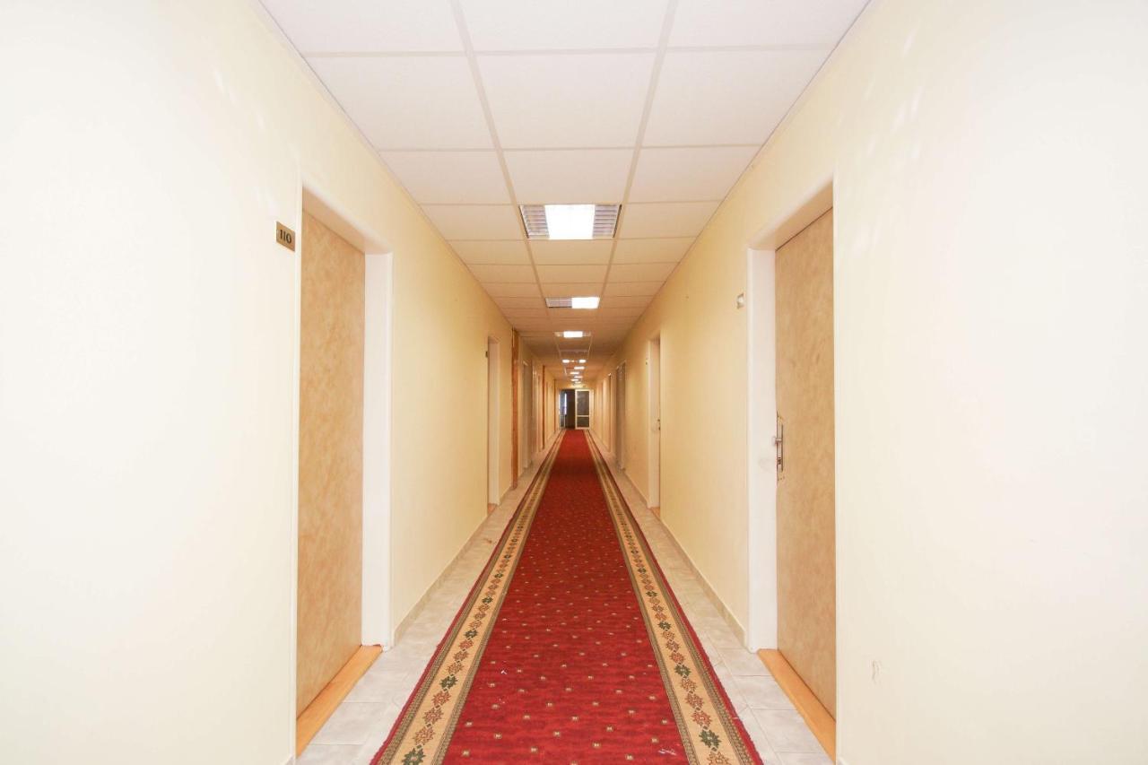 Sport Hotel Gejzirpark Karlovy Vary Kültér fotó