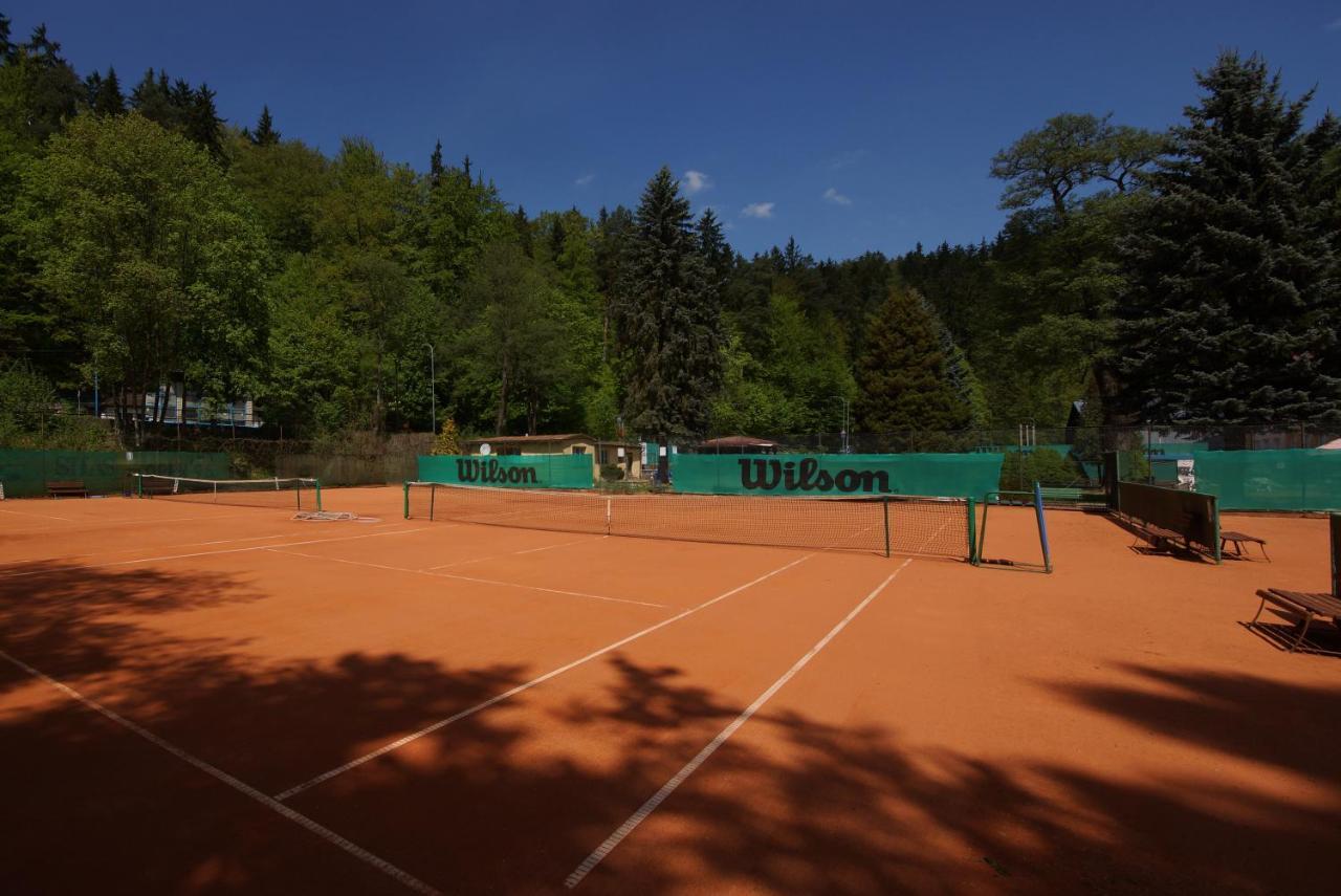 Sport Hotel Gejzirpark Karlovy Vary Kültér fotó