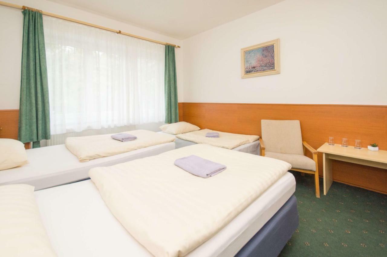 Sport Hotel Gejzirpark Karlovy Vary Kültér fotó